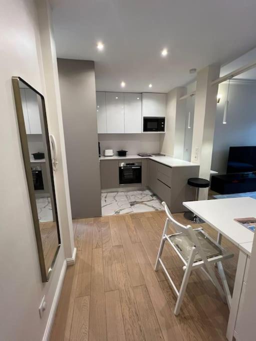 Charmant Appartement Alesia 파리 외부 사진